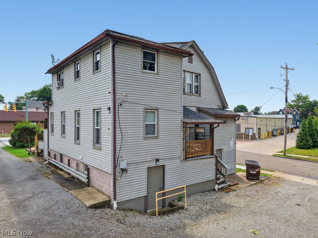 2201 Cleveland Avenue NW Canton OH 44709