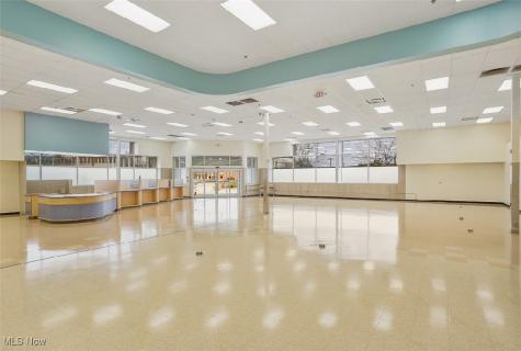 475 E 185th Cleveland OH 44119