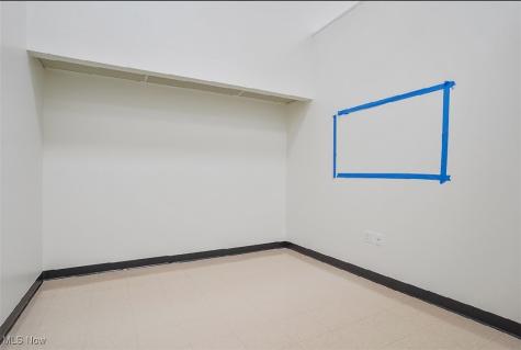 475 E 185th Cleveland OH 44119