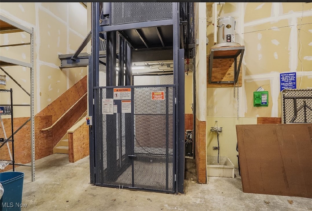 475 E 185th Cleveland OH 44119