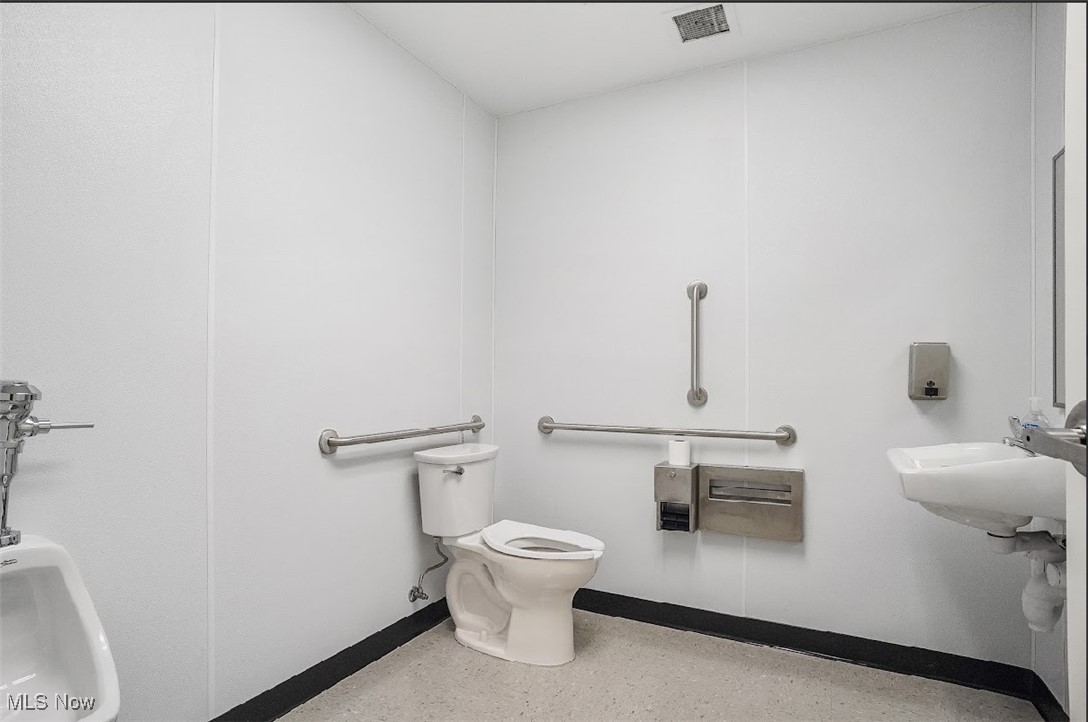 475 E 185th Cleveland OH 44119