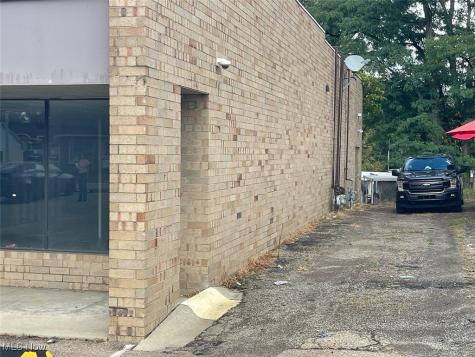 2716 Cleveland Avenue S Canton OH 44707