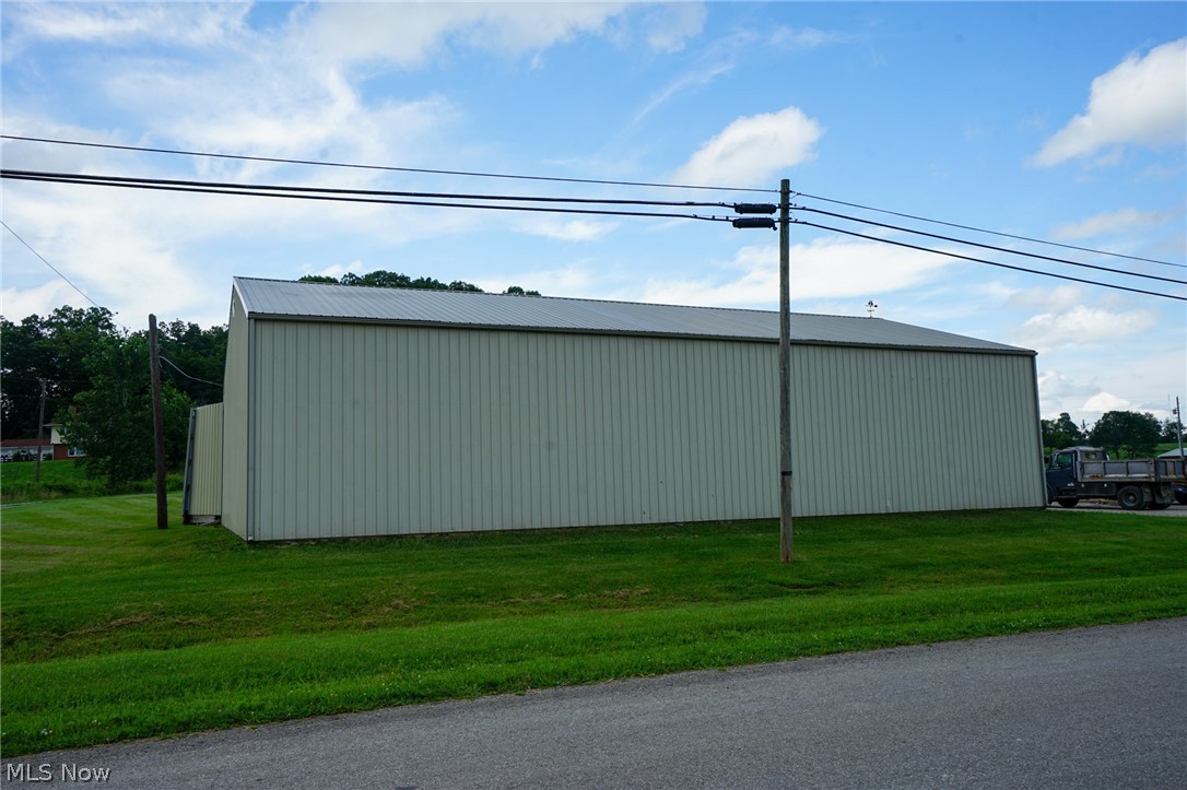 12955 N Pike Road Mount Perry OH 43762