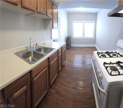 3240 W 98th Street Cleveland OH 44102