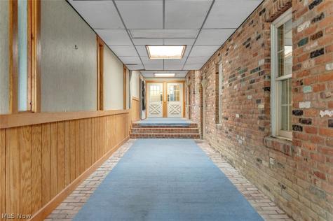 7958 Broadview Road Broadview Heights OH 44147