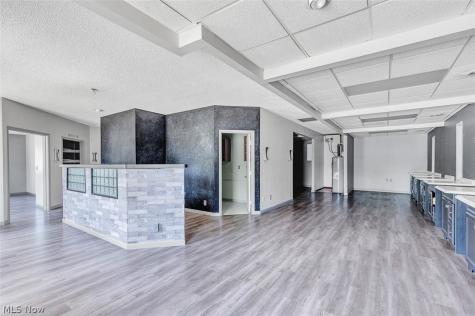 7958 Broadview Road Broadview Heights OH 44147