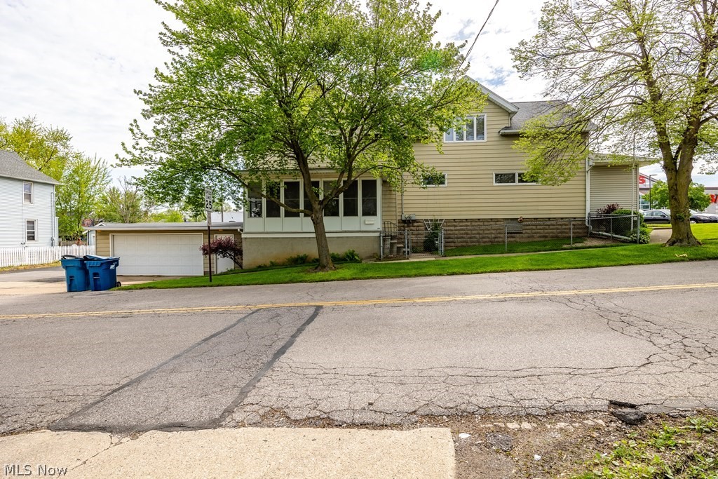 436 Cleveland Street Elyria OH 44035