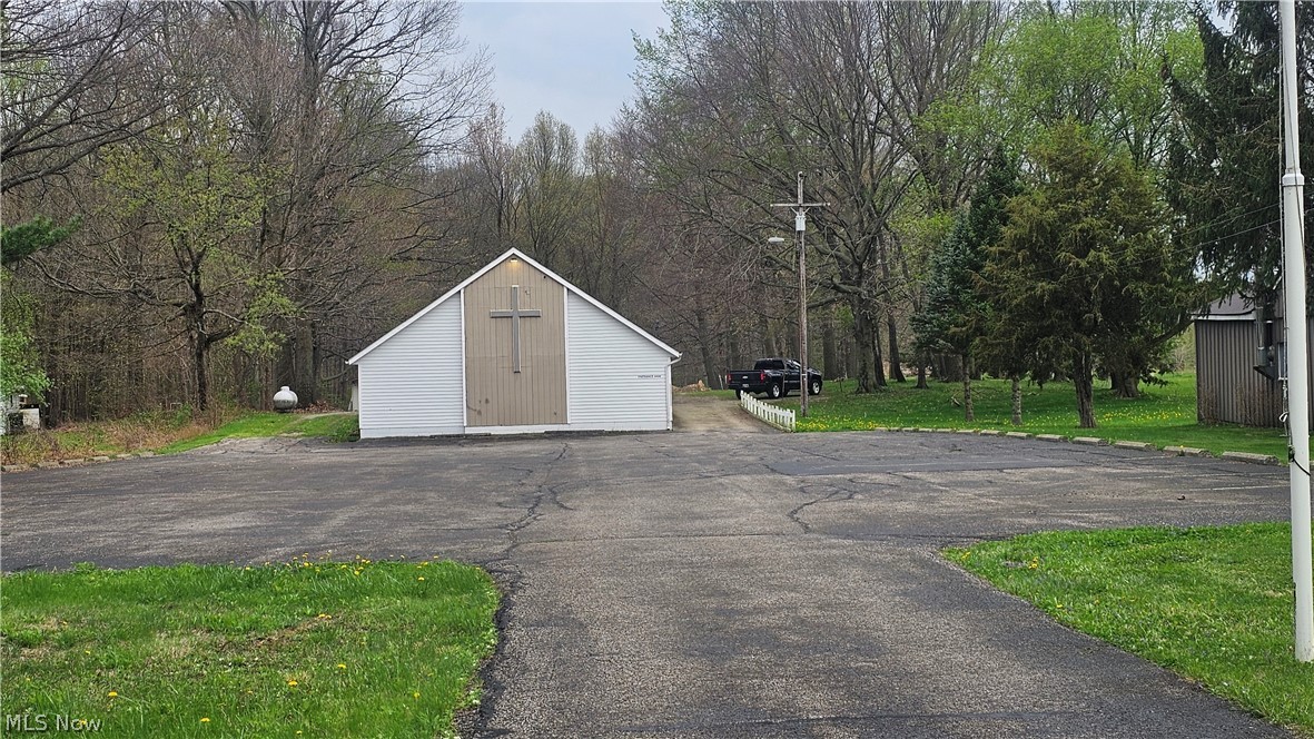 48443 Russia Road Amherst OH 44001