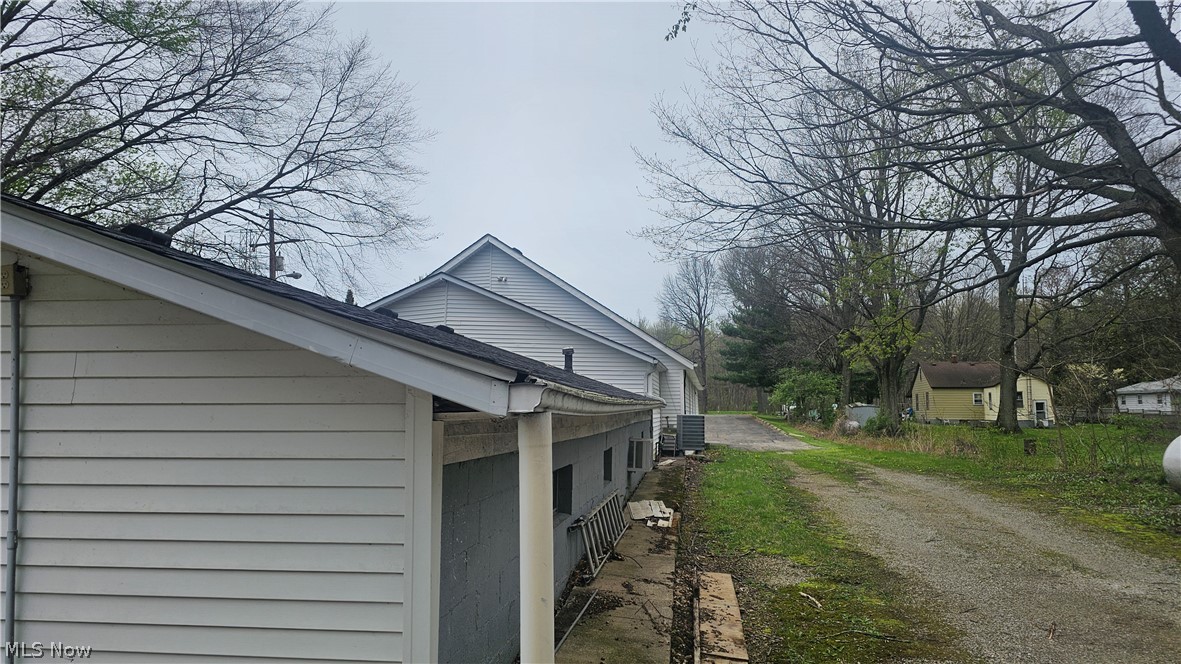 48443 Russia Road Amherst OH 44001