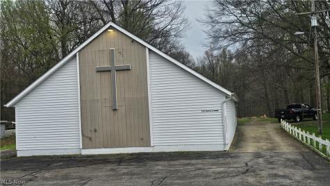 48443 Russia Road Amherst OH 44001