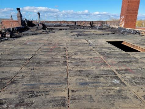 8910 Miles Park Avenue Newburgh Heights OH 44105