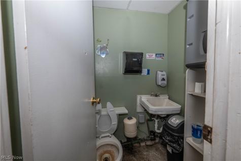 212 N Market Street Minerva OH 44657
