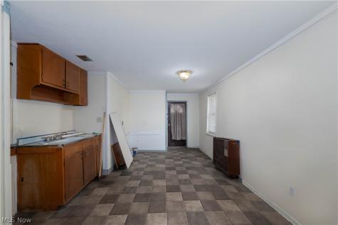 212 N Market Street Minerva OH 44657