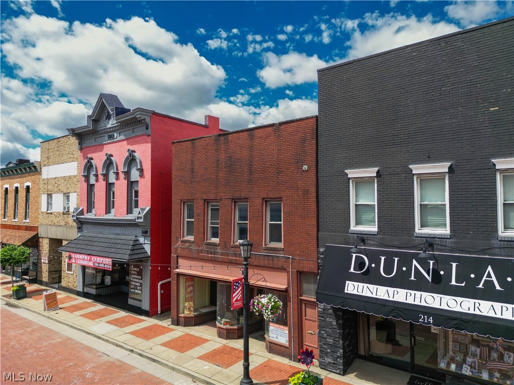 212 N Market Street Minerva OH 44657