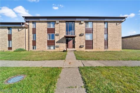 15229 Maple Park Drive Maple Heights OH 44137