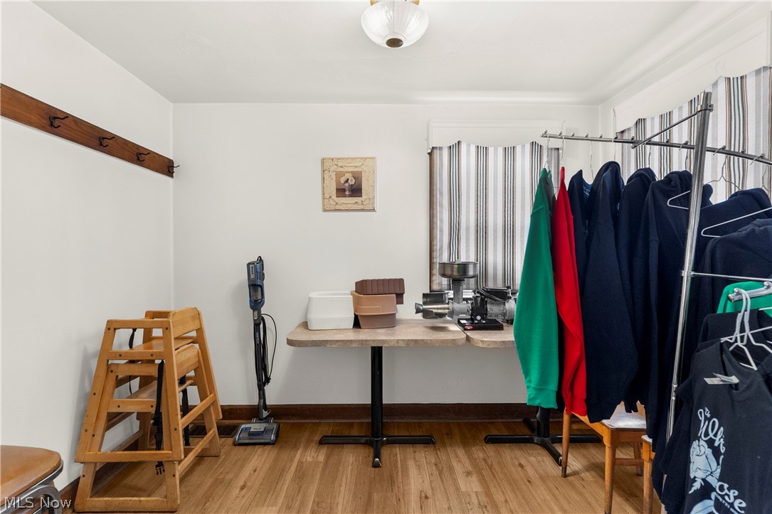 802 Standard Avenue Masury OH 44438