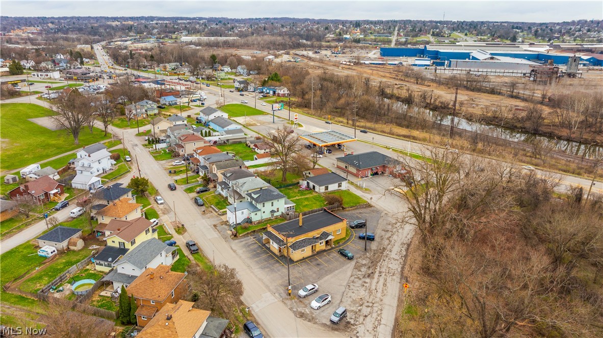 802 Standard Avenue Masury OH 44438