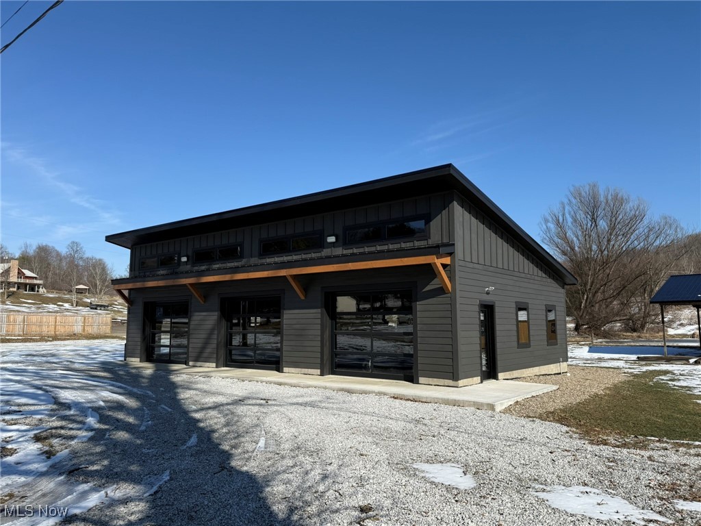 2657 Pleasant Valley Road NE New Philadelphia OH 44663