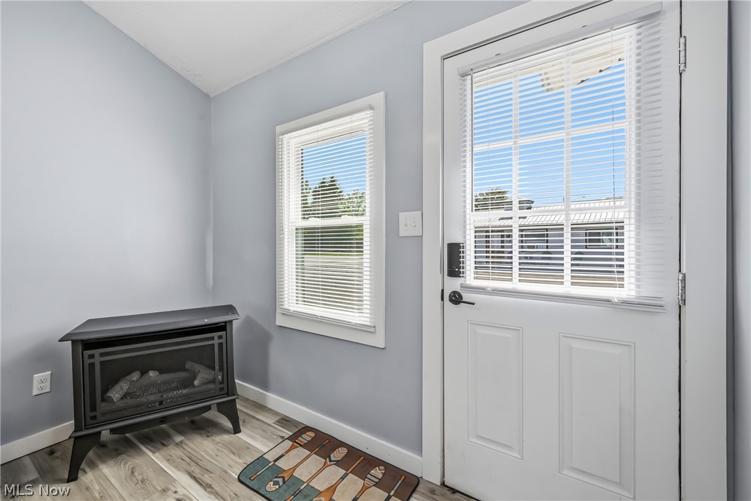5214 Old Lake Road Geneva OH 44041