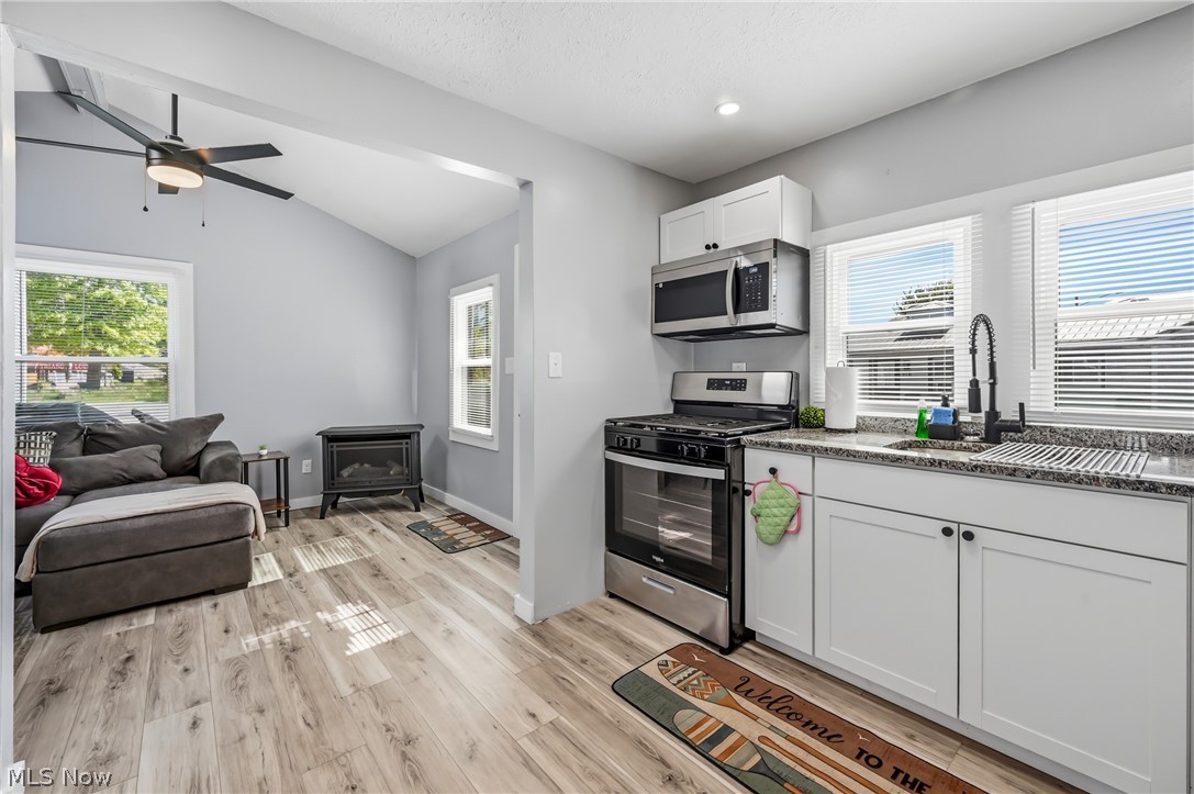 5214 Old Lake Road Geneva OH 44041