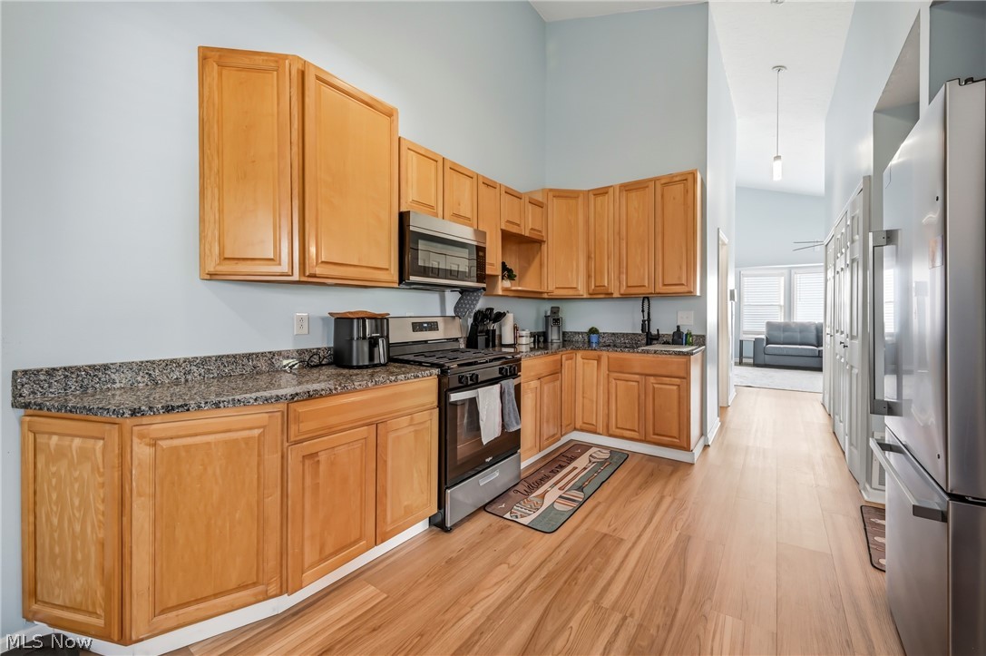 5214 Old Lake Road Geneva OH 44041