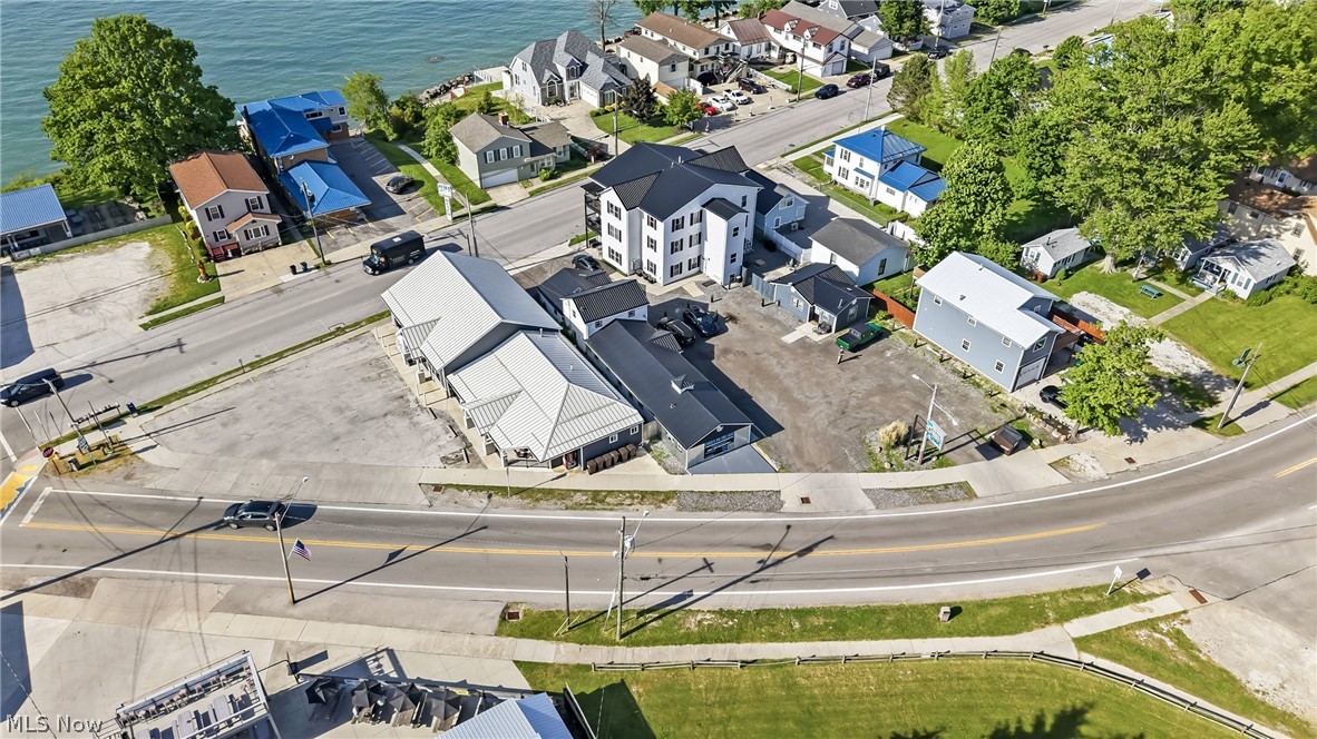 5214 Old Lake Road Geneva OH 44041