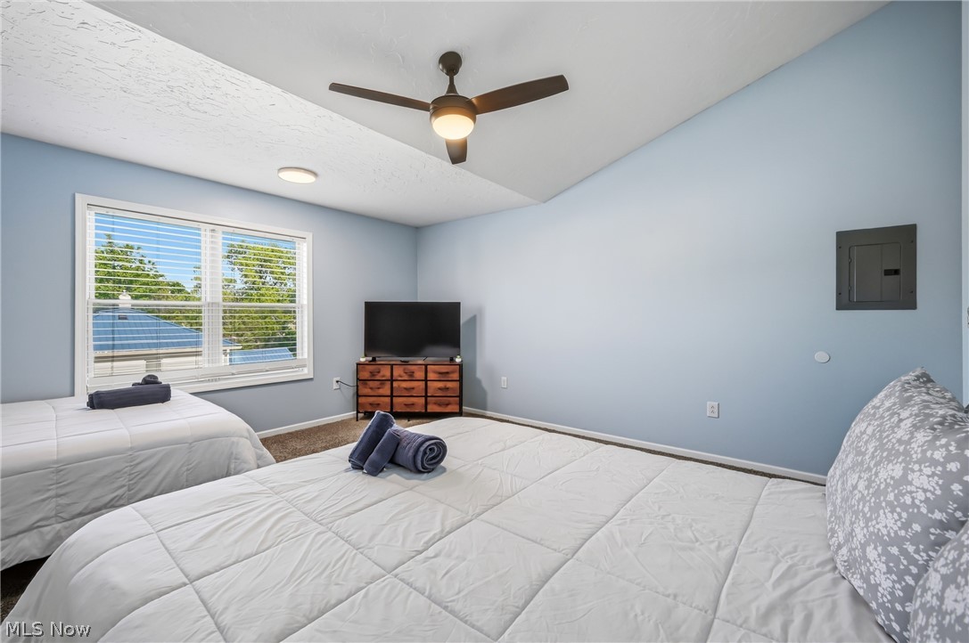 5214 Old Lake Road Geneva OH 44041