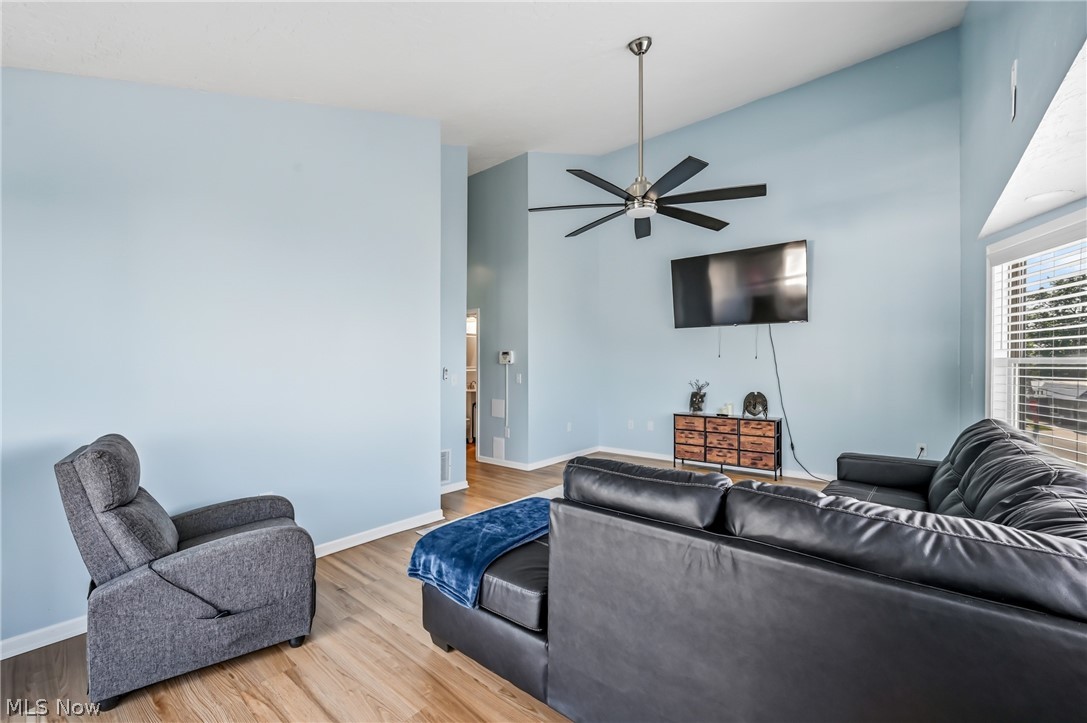 5214 Old Lake Road Geneva OH 44041