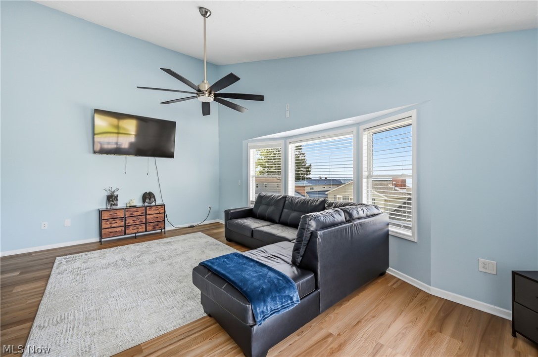 5214 Old Lake Road Geneva OH 44041
