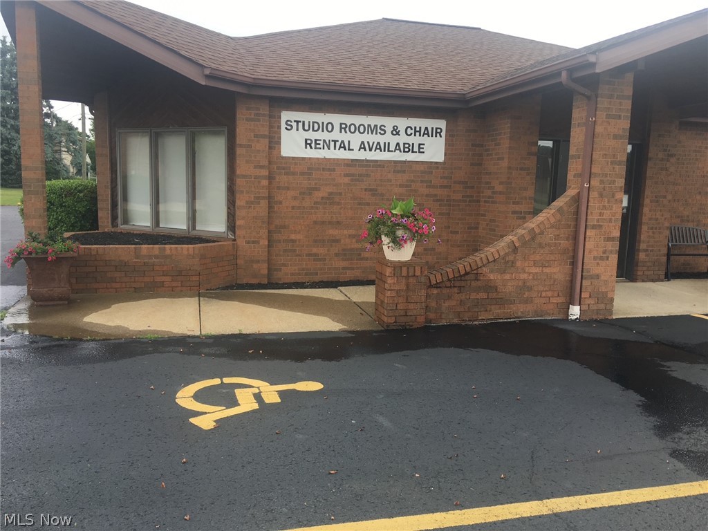1401 Maple Street North Canton OH 44720