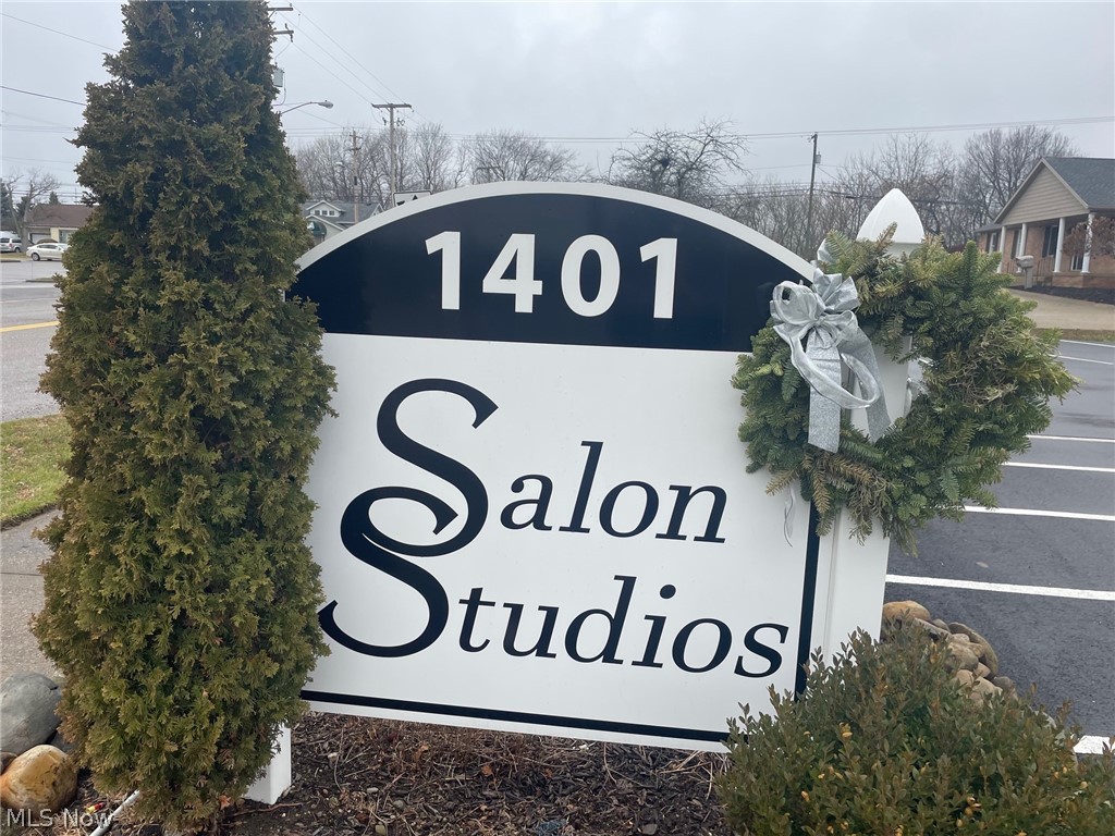 1401 Maple Street North Canton OH 44720