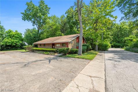 105 Church Street Berea OH 44017