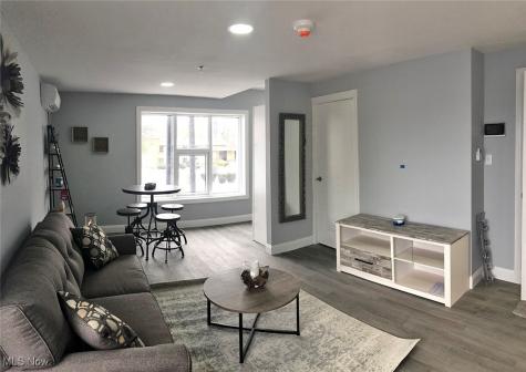 797 E Market Street Akron OH 44305