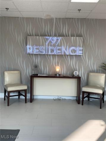 797 E Market Street Akron OH 44305