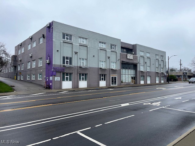 797 E Market Street Akron OH 44305