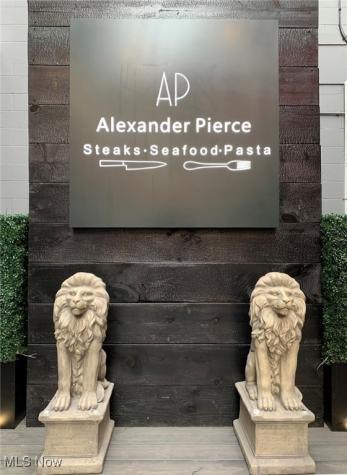 797 E Market Street Akron OH 44305