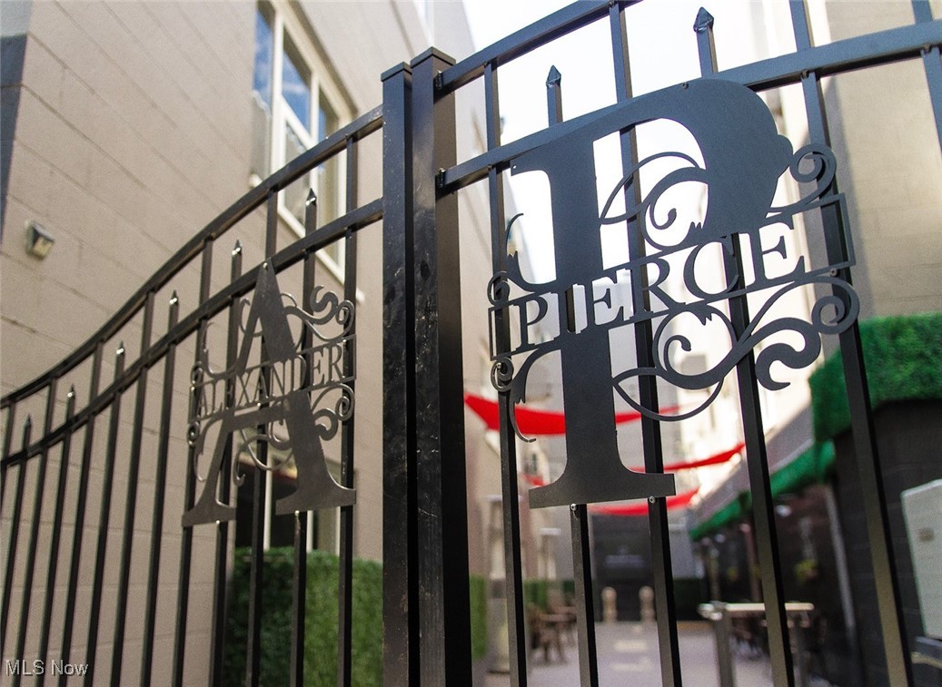 797 E Market Street Akron OH 44305