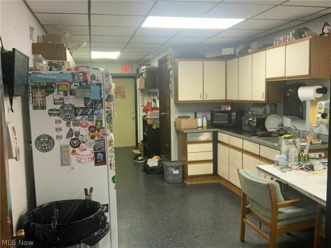 32 Erie Street N Massillon OH 44646