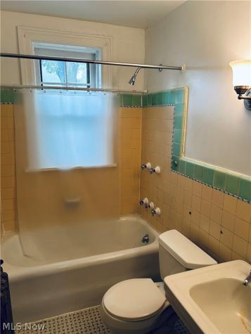 79 Frances Avenue Akron OH 44310