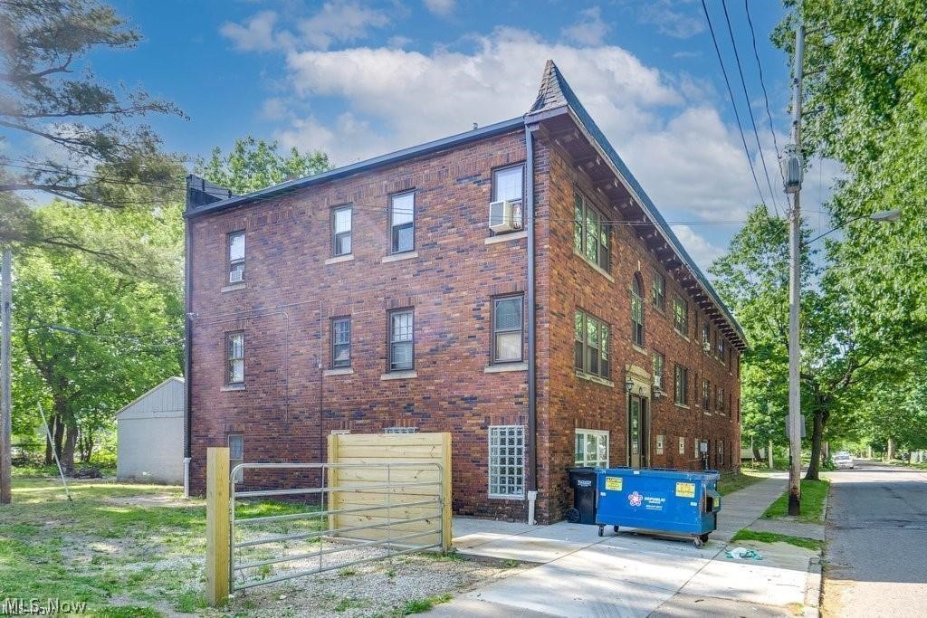 79 Frances Avenue Akron OH 44310