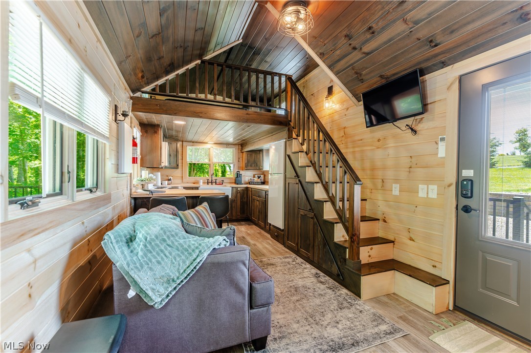 3311 Township Road 157 Sugarcreek OH 44681