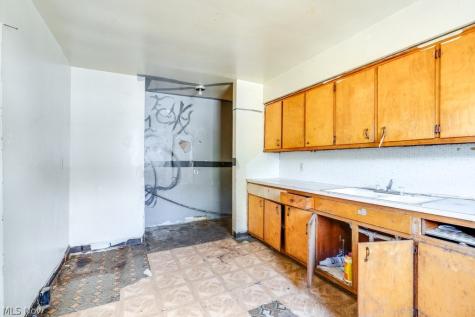 1932 Manchester Road Akron OH 44314