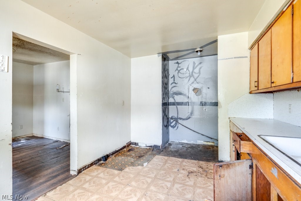 1932 Manchester Road Akron OH 44314