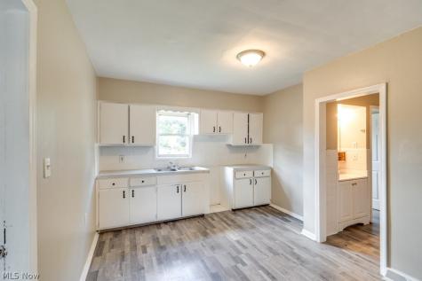 1932 Manchester Road Akron OH 44314