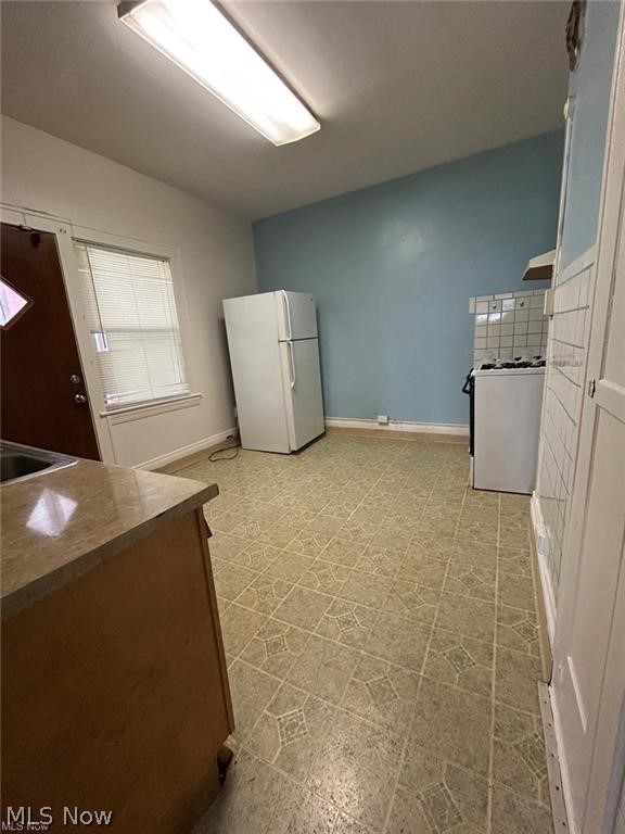 11013 Harvey Avenue Cleveland OH 44104
