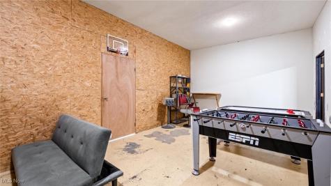 22-30 E 3rd Street Frazeysburg OH 43822