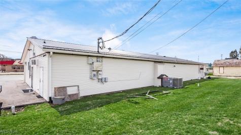 22-30 E 3rd Street Frazeysburg OH 43822