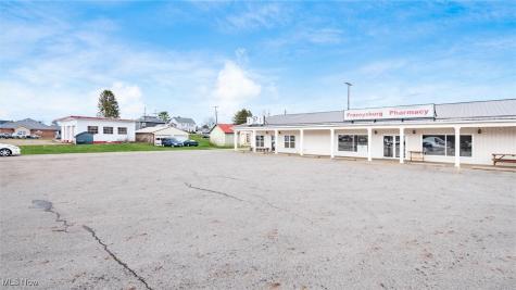 22-30 E 3rd Street Frazeysburg OH 43822