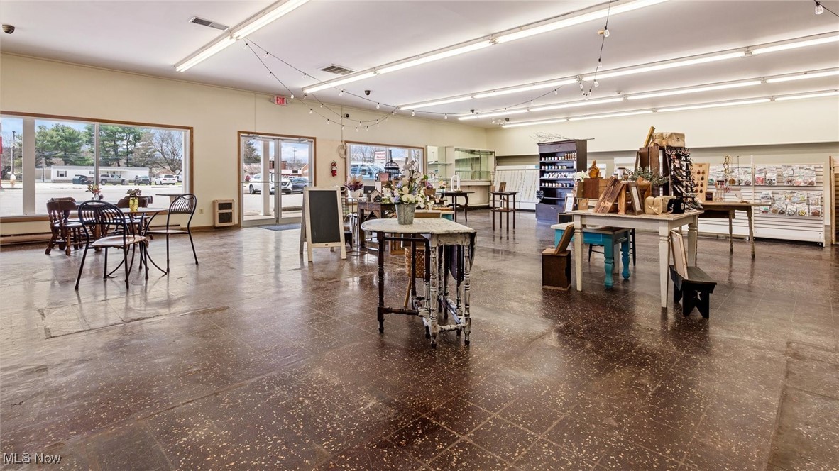 22-30 E 3rd Street Frazeysburg OH 43822