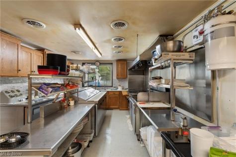 2972 N Division Street Clinton OH 44216